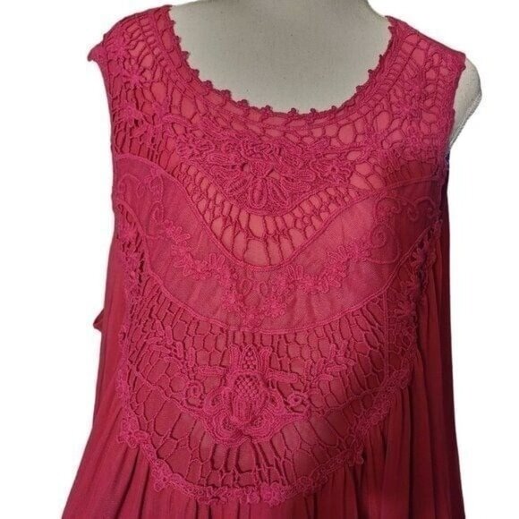 Boho Magenta Sleeveless Crochet Lace Tunic Top W/ Sheer Back - Picture 3 of 5